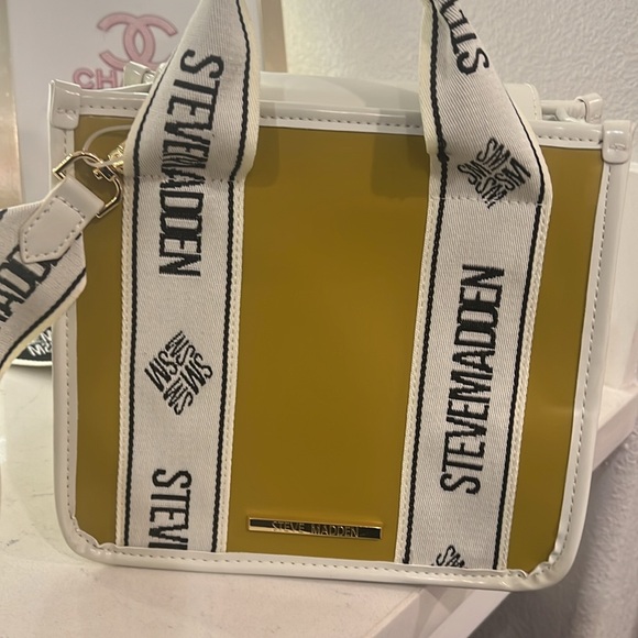 Steve Madden NWT Convertible Patent Tote Bag Purse - Picture 11 of 13